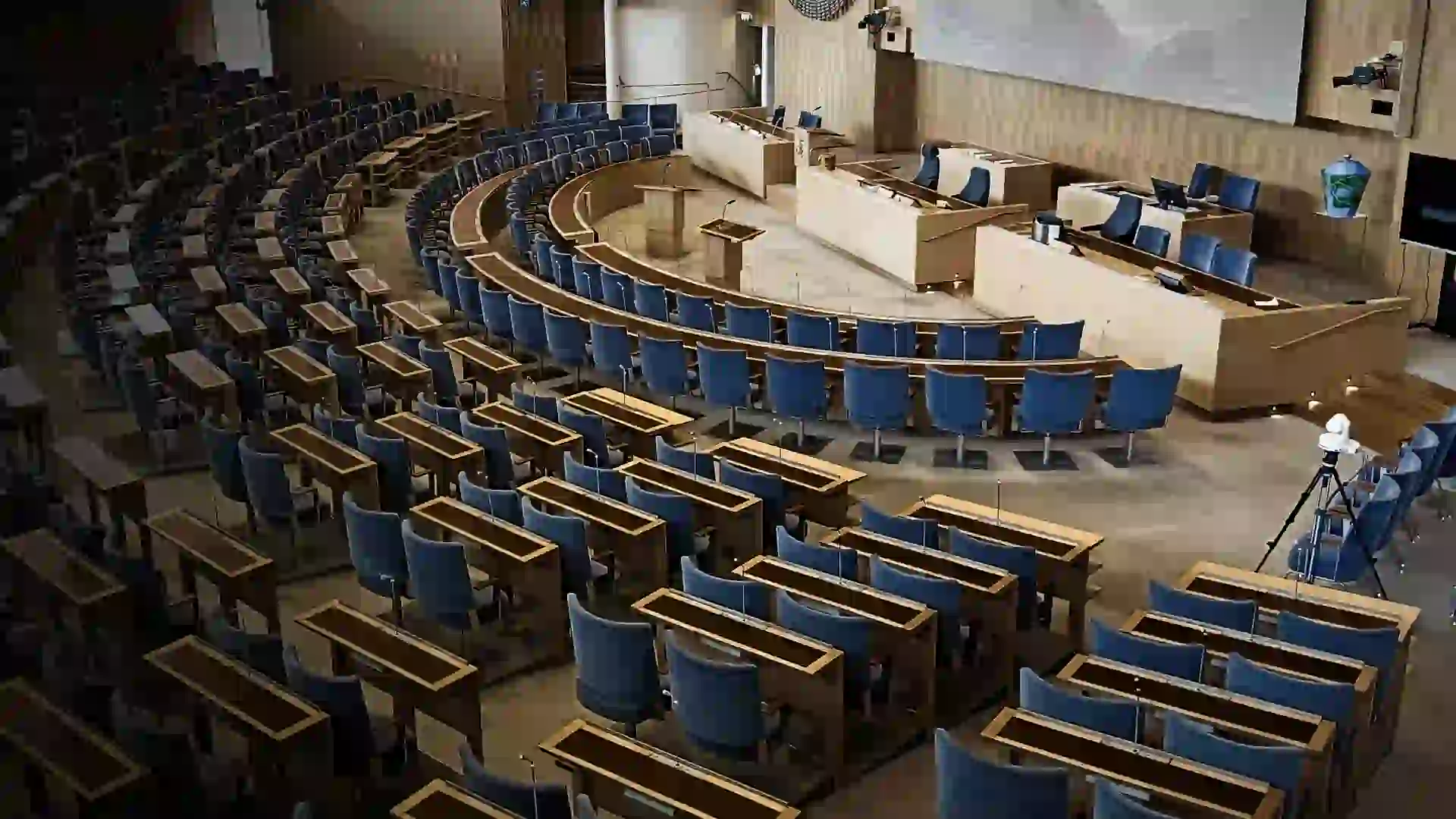 En tom riksdag, plenissal