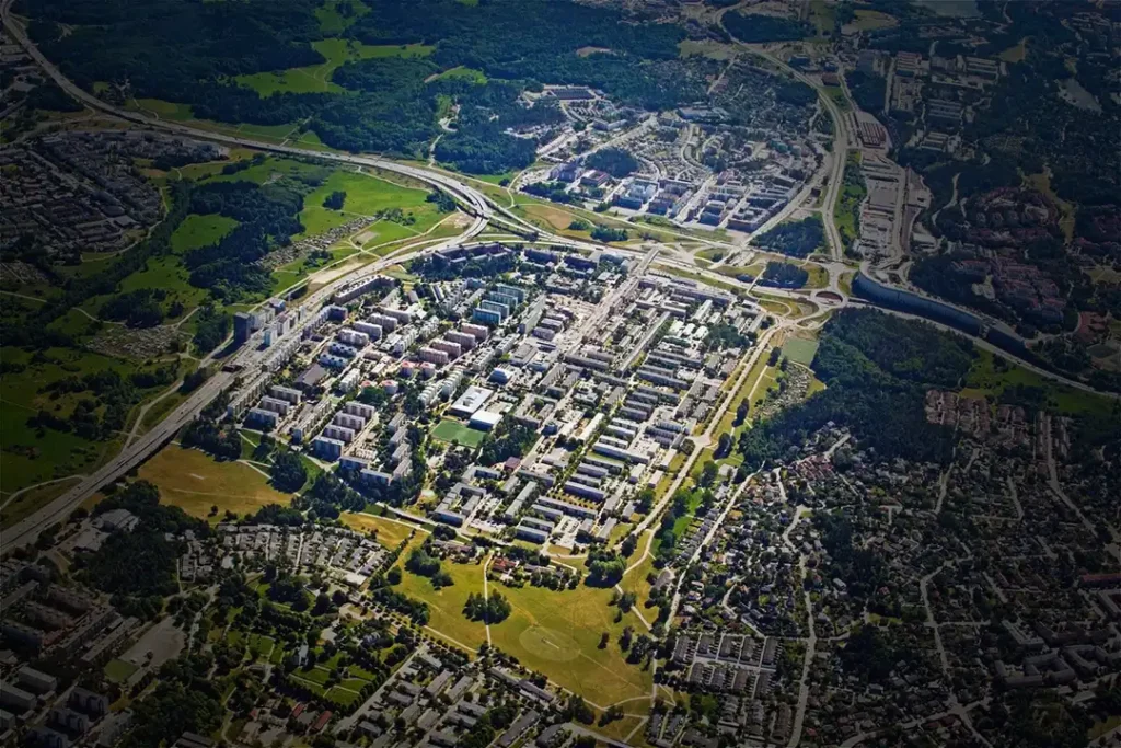Flygfoto över förort